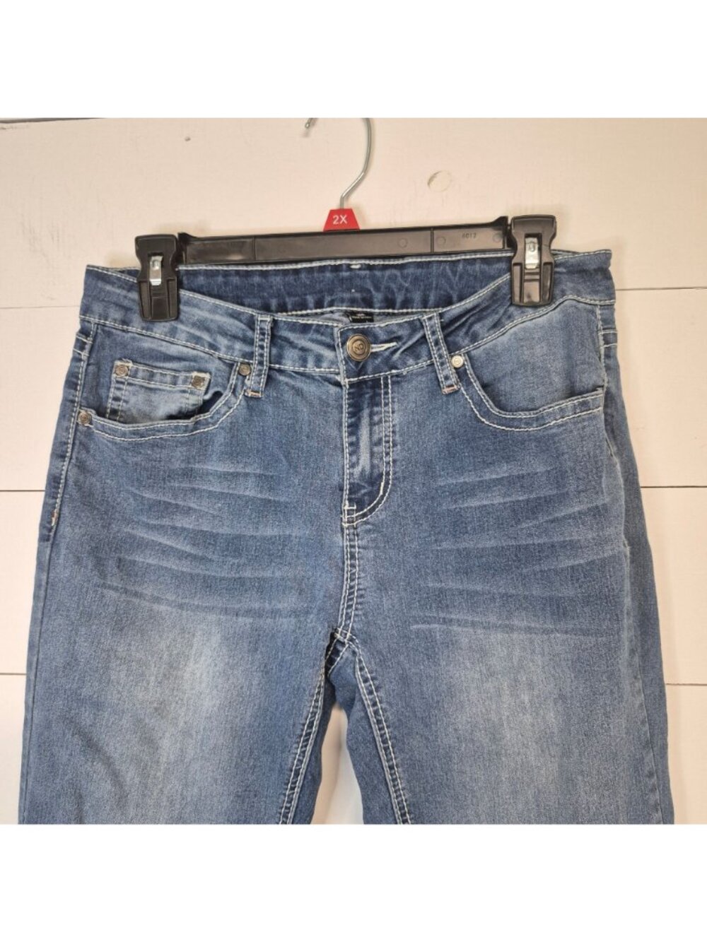 Blue Denim Capris With Embroidered Hem & Pockets Size 10R - Picture 2 of 7
